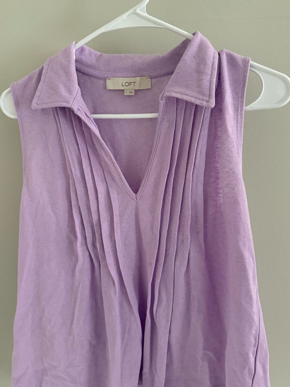 LOFT Lilac Collared Pleated Sleeveless Top